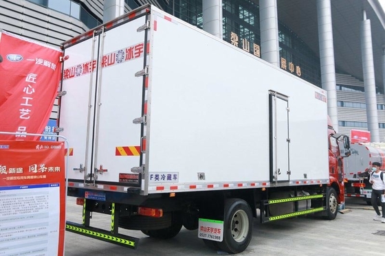 FAW 지에팽 J6L 냉각된 내보자 덤프트럭 240 에이치피 4X2 6.8m