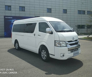 2.4L 82 kw 사용된 일반인 버스 15 인승 코치 5 속도 설명서