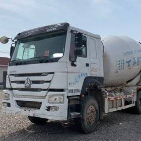 14m3 시노트루크 콘크리트 혼합기는 과적 트럭 4유로를 사용했습니다 340HP